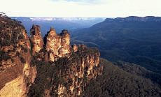 Dramatic views in the Blue Mountains